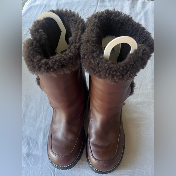 UGG Women Brown Leather Moto Boots 7 Mid Calf Motorcycle Sheepskin Fur Lined - Picture 2 of 5
